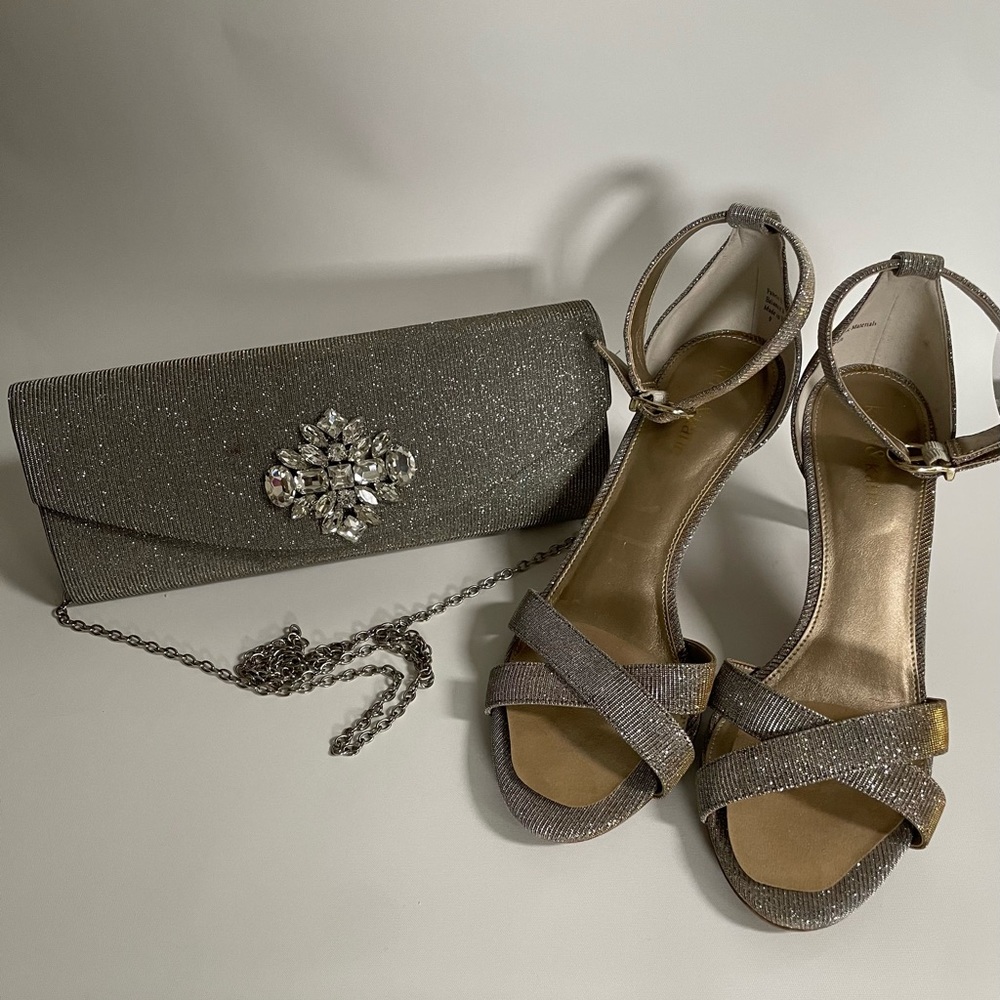 Kelly & Katie ladies silver dress shoes & matching clutch bag